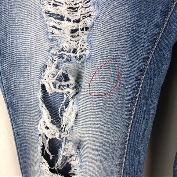 KanCan- Soft cropped distressed front jeans size 7 - Picture 3 of 13